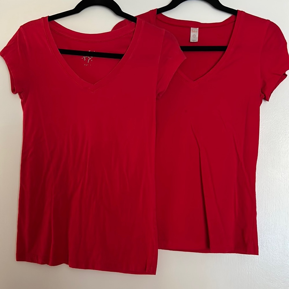 2 Red tops Size: S